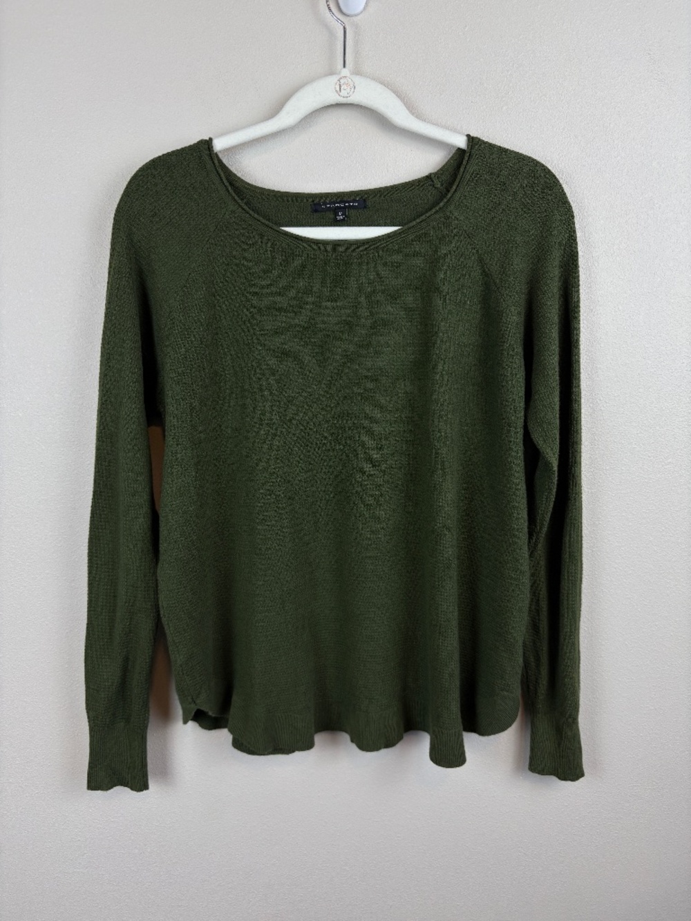 Staccato Crewneck Lightweight Sweater - Size Medium